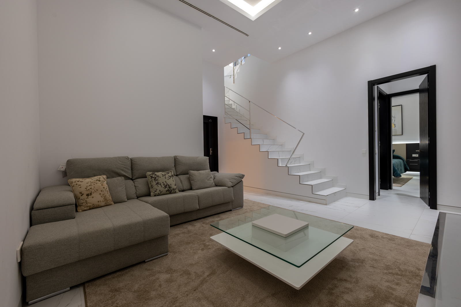 Diamond_Beach_Marbella_22 living basement