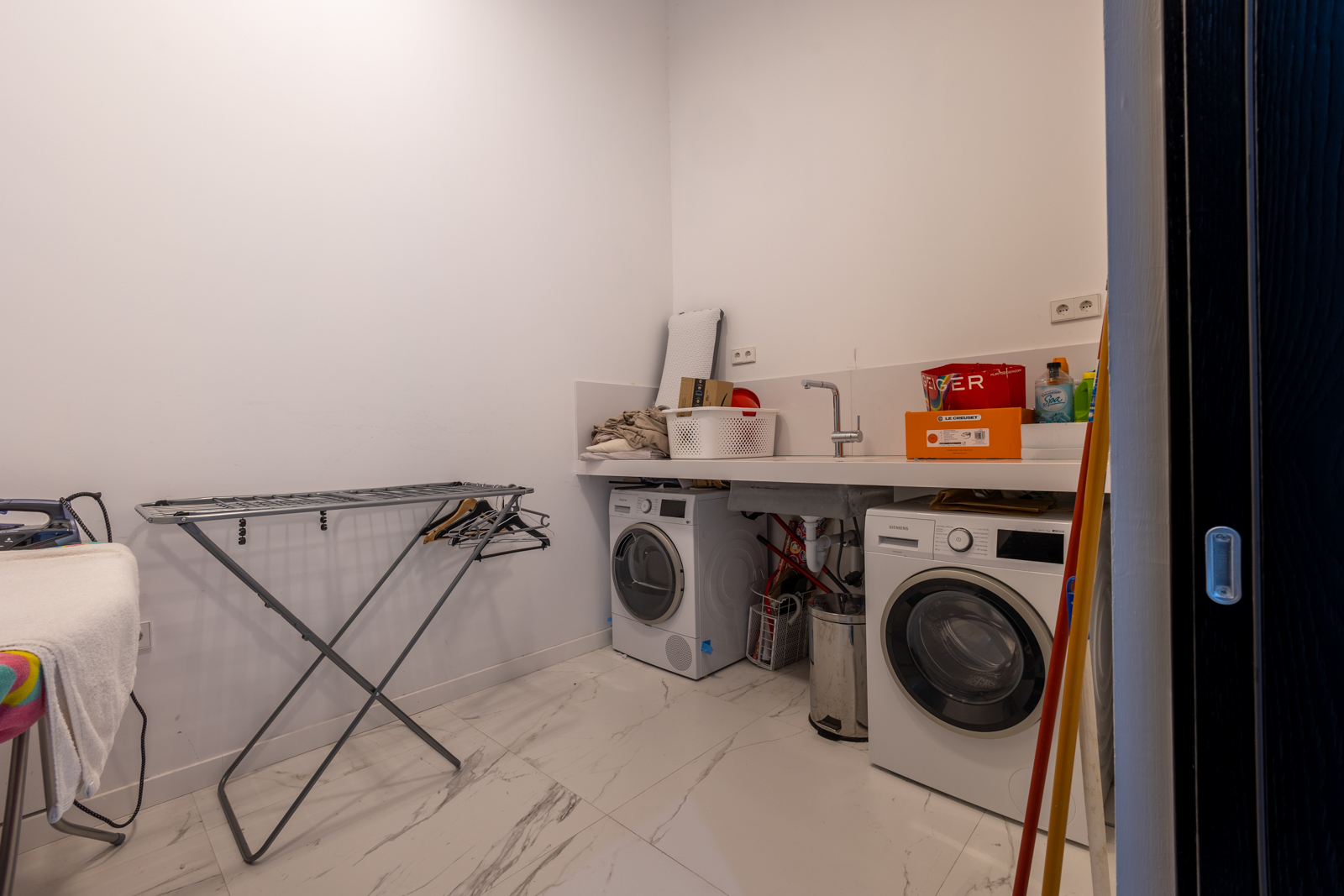 Diamond_Beach_Marbella_23 laundry